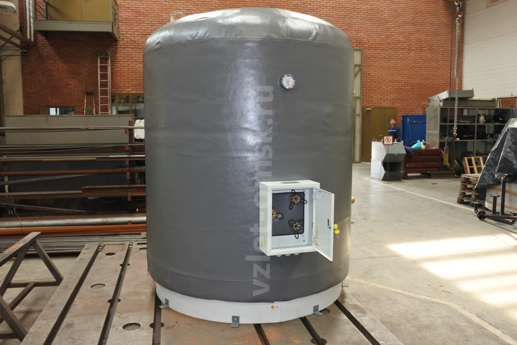 Проточно-аккумуляционный водонагреватель ВЭТ-2500/45