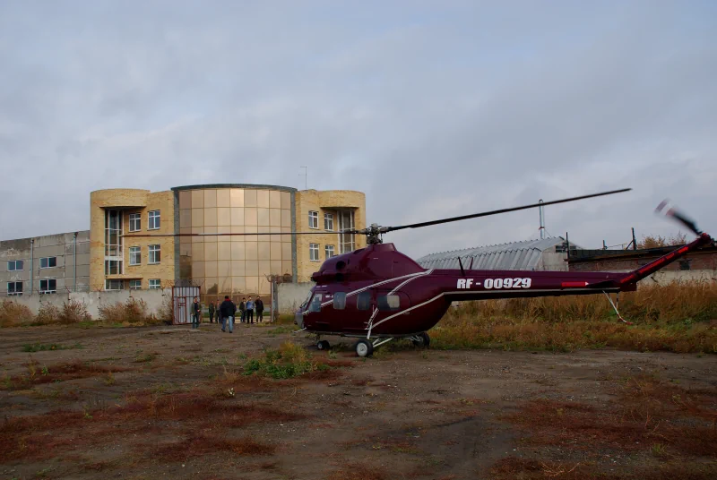 Вертолет у ОДО Взлет