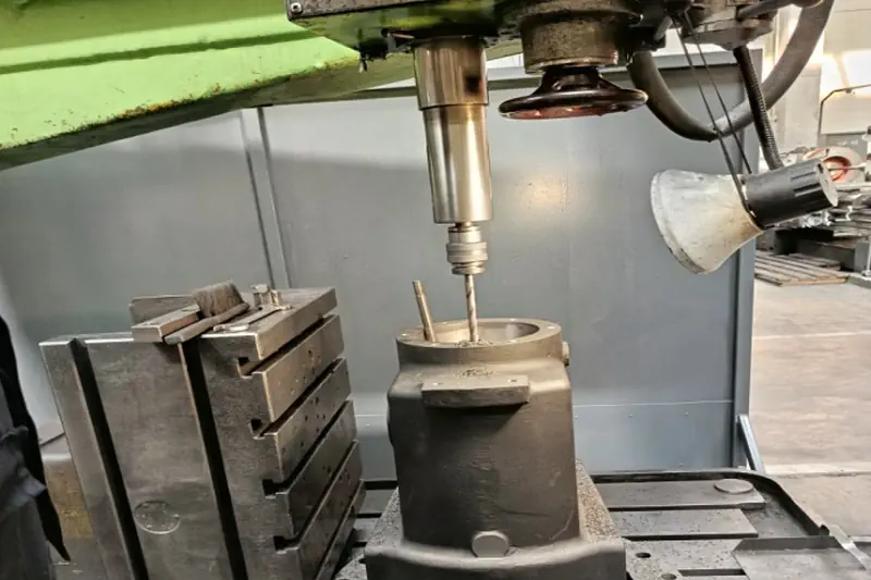 Выполняем слесарную обработку на специализированных станках