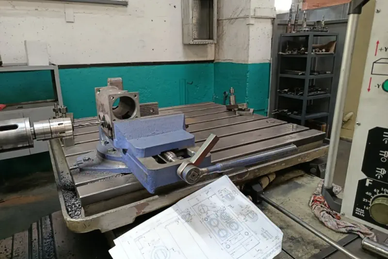 Выполняем слесарную обработку