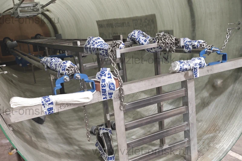 внутри насосной станции Иртыш-ЭКО 2-ПФ2 50-125.105-1,1-2-СП-1,5х6